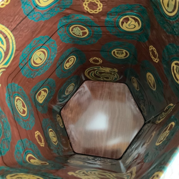 COPY - how to train your dragon popcorn tin - Picture 6 of 11